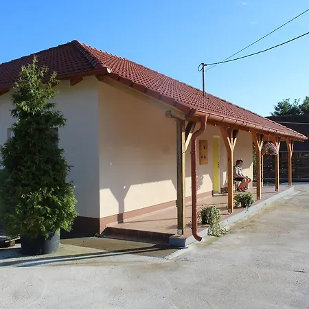 Vendégház Tunde Vendeghaz *